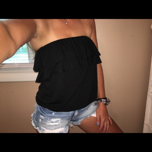American Eagle Outfitters Tops - AEO ruffle tube top
